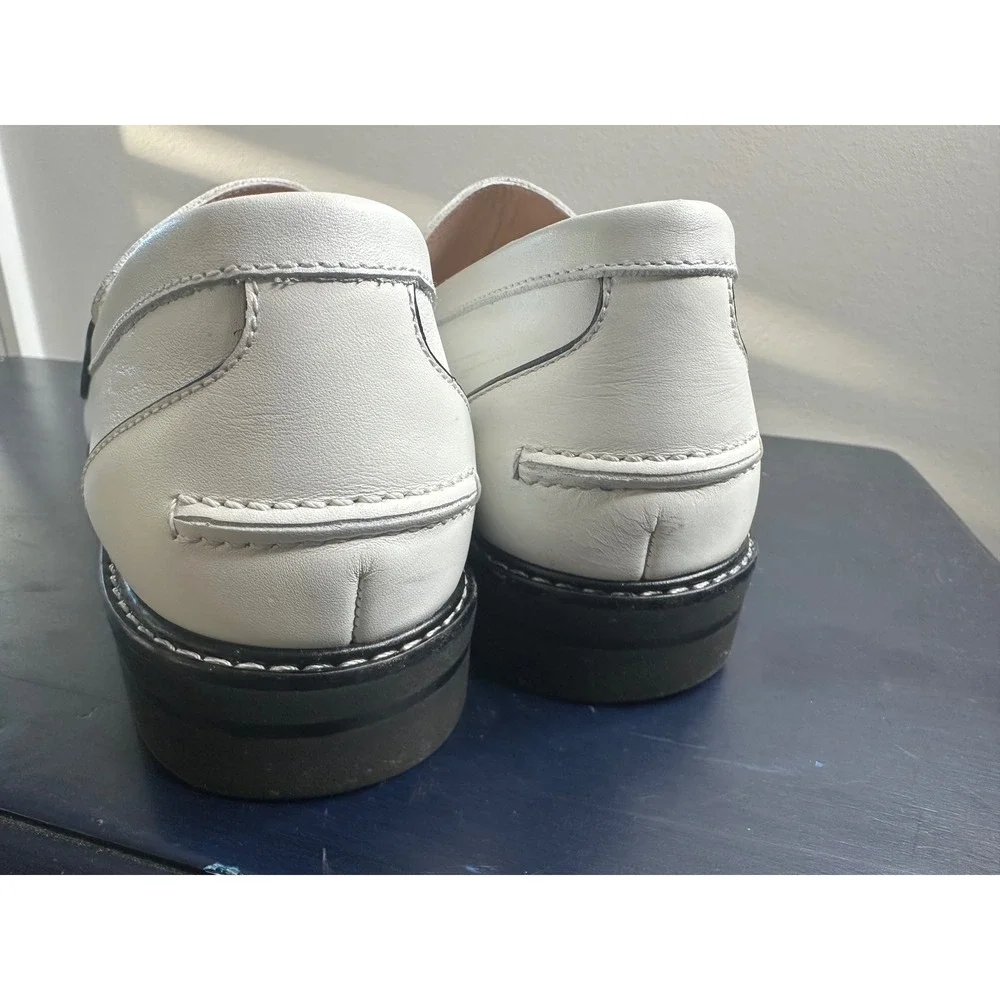STUART WEITZMAN White Leather Gold Accent Loafers Women's Size 7.5 Made in Spain
